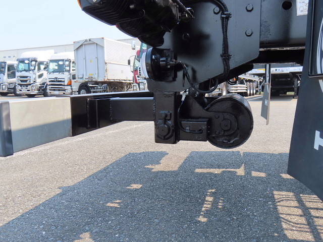 日野プロフィアコンテナ専用車大型（10t）[写真28]