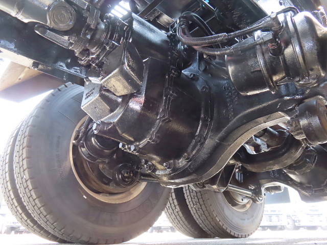 日野プロフィアコンテナ専用車大型（10t）[写真06]