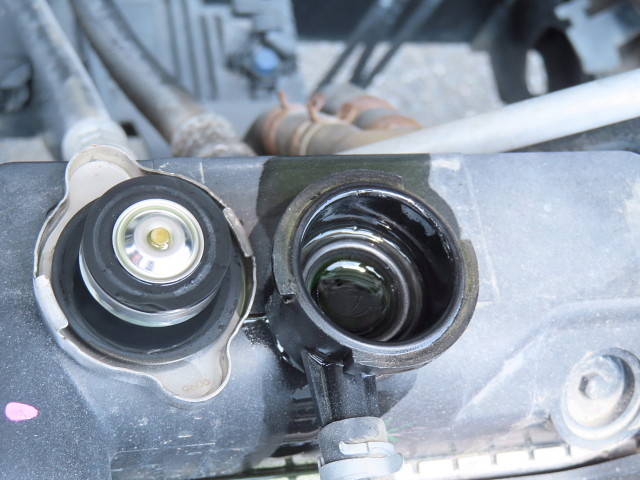 いすゞフォワードダンプ中型（4t）[写真15]