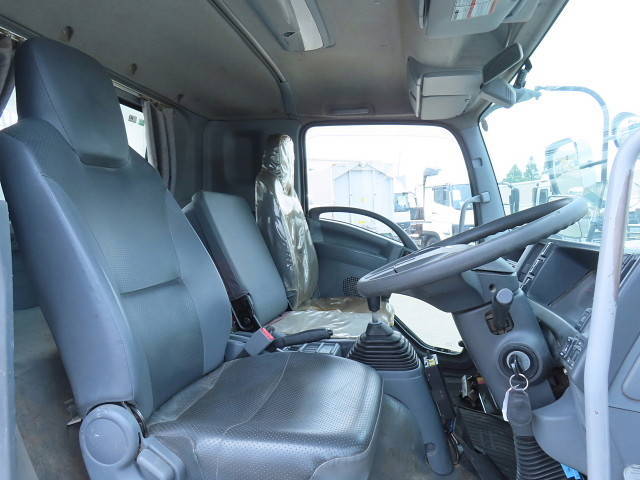 いすゞフォワードダンプ中型（4t）[写真17]