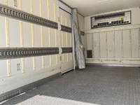 日野デュトロ冷凍車（冷蔵車）小型（2t・3t）[写真16]