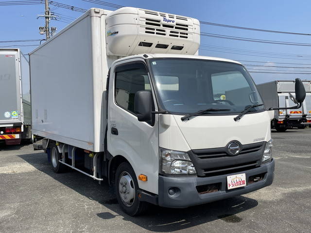 日野デュトロ冷凍車（冷蔵車）小型（2t・3t）[写真03]