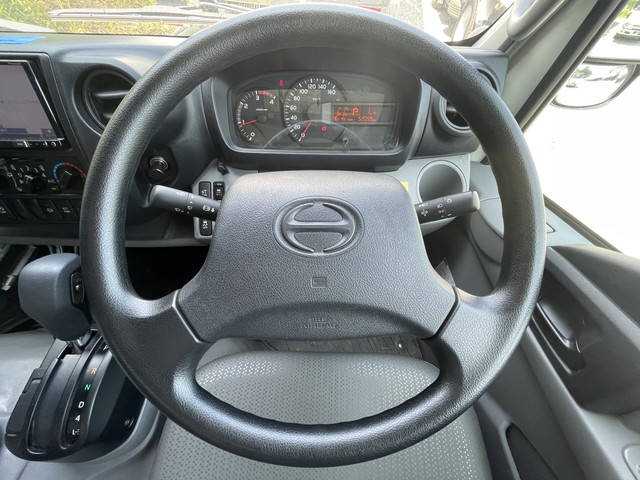 日野デュトロ冷凍車（冷蔵車）小型（2t・3t）[写真36]