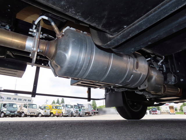 いすゞエルフアルミバン小型（2t・3t）[写真11]