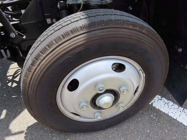 いすゞエルフアルミバン小型（2t・3t）[写真12]