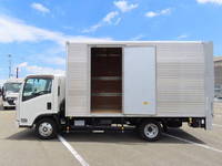 いすゞエルフアルミバン小型（2t・3t）[写真24]