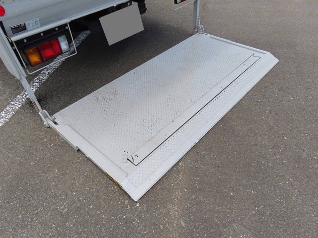 いすゞエルフアルミバン小型（2t・3t）[写真25]