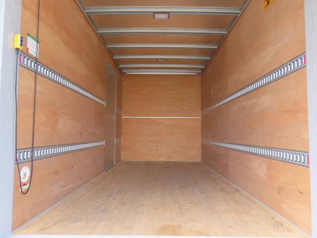 いすゞエルフアルミバン小型（2t・3t）[写真28]