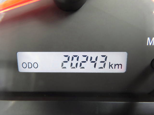 いすゞエルフアルミバン小型（2t・3t）[写真33]