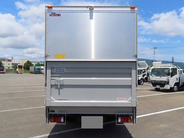 いすゞエルフアルミバン小型（2t・3t）[写真04]