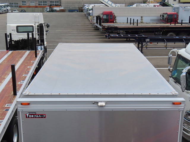 いすゞエルフアルミバン小型（2t・3t）[写真06]