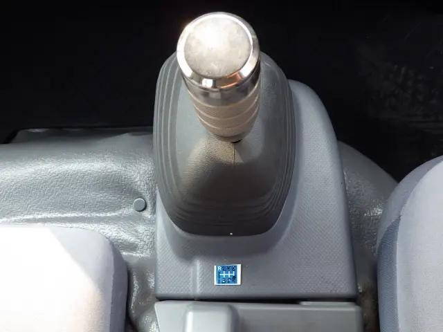 マツダタイタン平ボディ小型（2t・3t）[写真15]