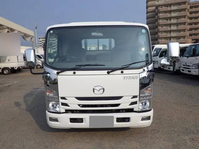 マツダタイタン平ボディ小型（2t・3t）[写真04]