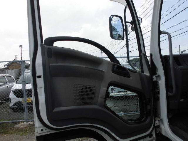 いすゞフォワードクレーン4段中型（4t）[写真26]