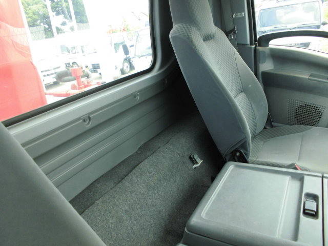 いすゞフォワードクレーン4段中型（4t）[写真34]