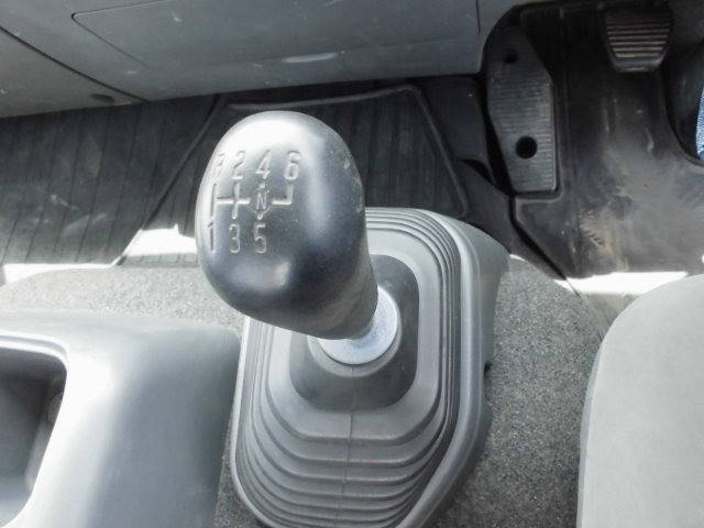 いすゞフォワードクレーン4段中型（4t）[写真39]