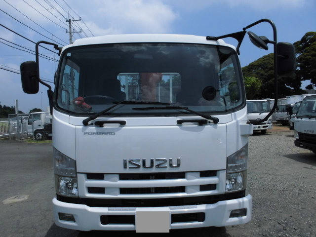 いすゞフォワードクレーン4段中型（4t）[写真05]