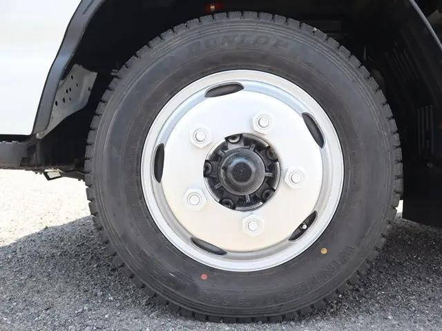 いすゞエルフ平ボディ小型（2t・3t）[写真20]