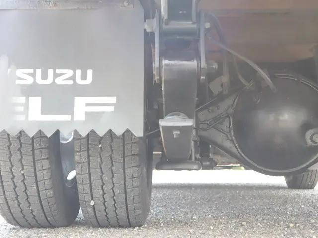 いすゞエルフ平ボディ小型（2t・3t）[写真22]