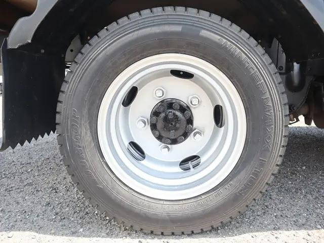 いすゞエルフ平ボディ小型（2t・3t）[写真24]