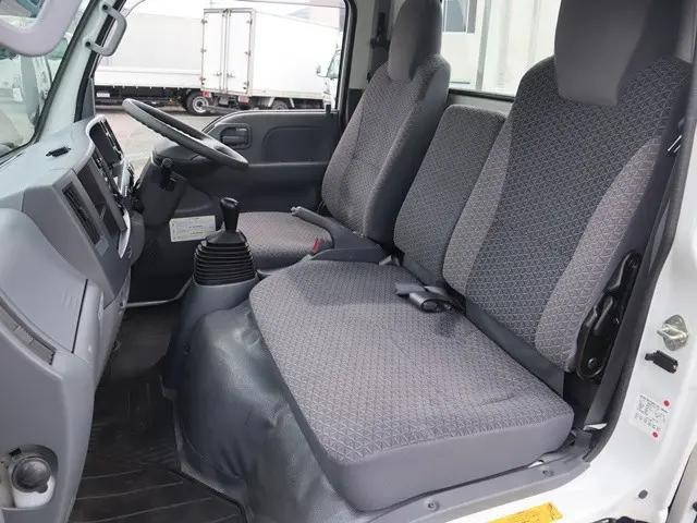 いすゞエルフ平ボディ小型（2t・3t）[写真29]