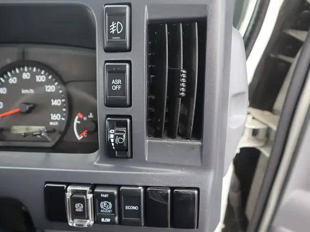 いすゞエルフ平ボディ小型（2t・3t）[写真33]