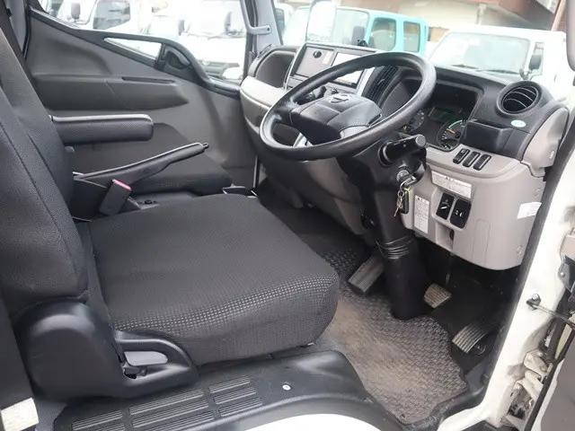 日産アトラスアルミバン小型（2t・3t）[写真31]