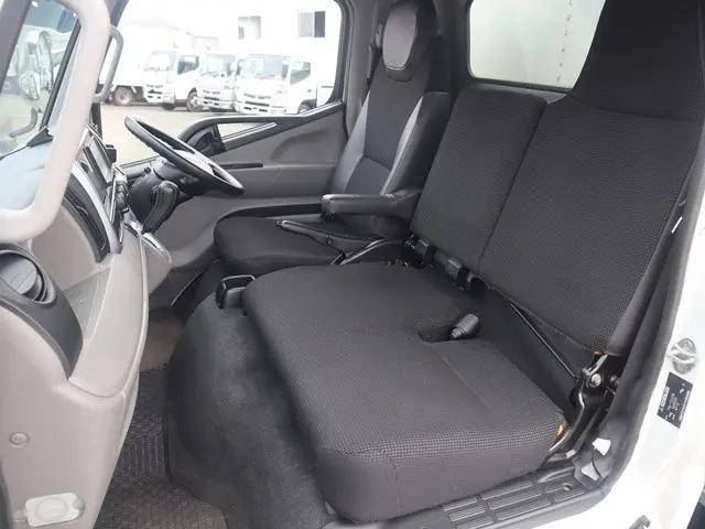 日産アトラスアルミバン小型（2t・3t）[写真32]