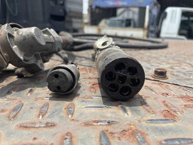 三菱ふそうスーパーグレートトレーラーヘッド（トラクターヘッド）大型（10t）[写真14]