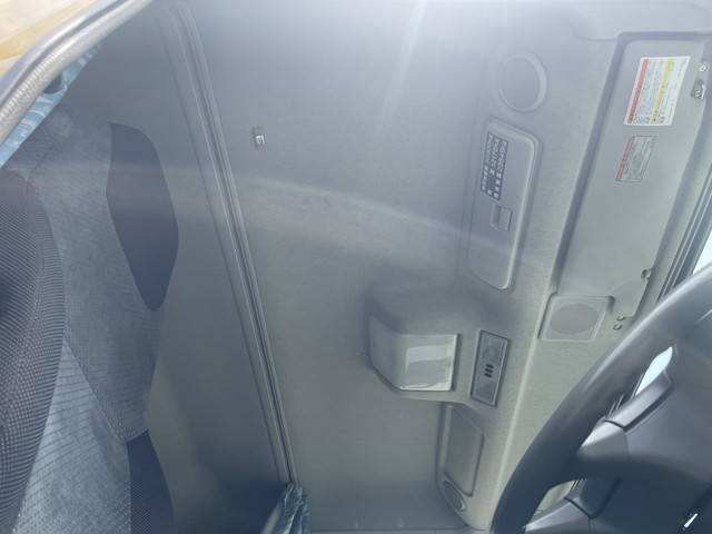 三菱ふそうスーパーグレートトレーラーヘッド（トラクターヘッド）大型（10t）[写真32]