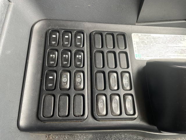 三菱ふそうスーパーグレートトレーラーヘッド（トラクターヘッド）大型（10t）[写真38]