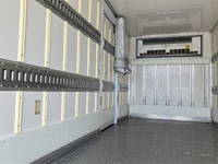 日野デュトロ冷凍車（冷蔵車）小型（2t・3t）[写真12]