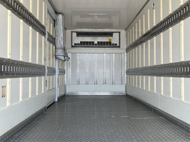 日野デュトロ冷凍車（冷蔵車）小型（2t・3t）[写真13]