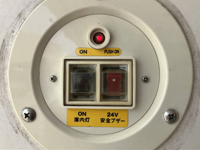 日野デュトロ冷凍車（冷蔵車）小型（2t・3t）[写真17]