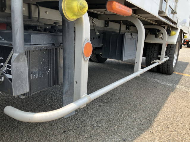 日野デュトロ冷凍車（冷蔵車）小型（2t・3t）[写真21]