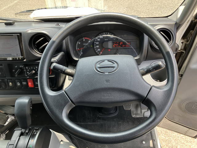 日野デュトロ冷凍車（冷蔵車）小型（2t・3t）[写真36]