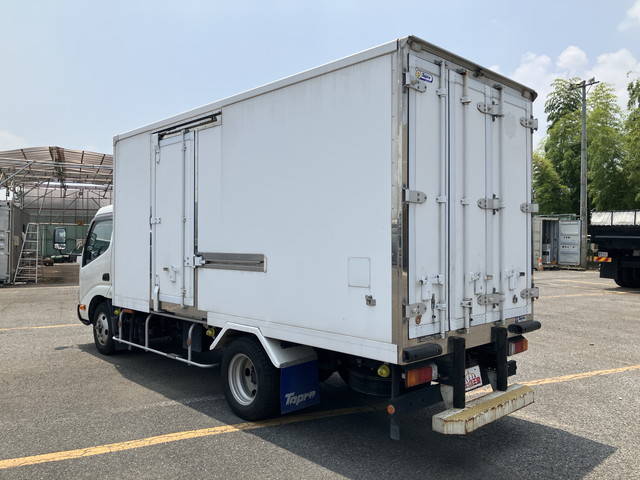 日野デュトロ冷凍車（冷蔵車）小型（2t・3t）[写真04]