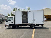 日野デュトロ冷凍車（冷蔵車）小型（2t・3t）[写真06]