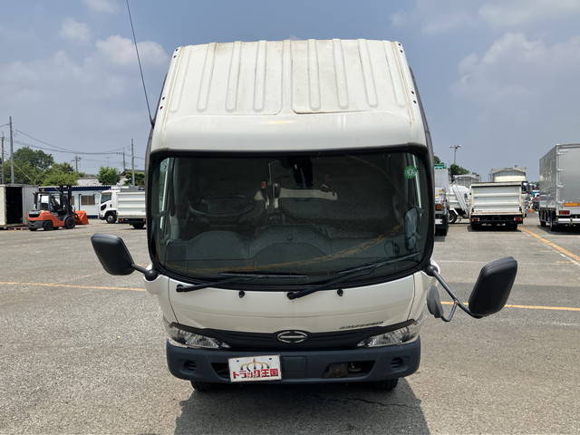 日野デュトロ冷凍車（冷蔵車）小型（2t・3t）[写真09]