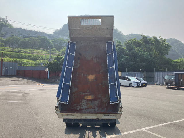 いすゞエルフダンプ小型（2t・3t）[写真11]