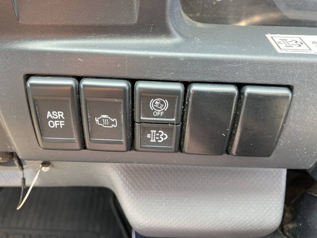 いすゞエルフダンプ小型（2t・3t）[写真37]