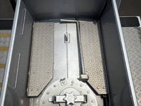 いすゞエルフタンク車（タンクローリー）小型（2t・3t）[写真11]