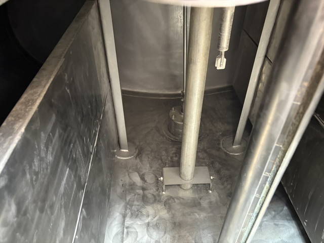 いすゞエルフタンク車（タンクローリー）小型（2t・3t）[写真13]