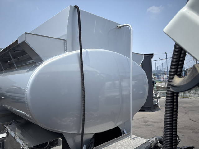 いすゞエルフタンク車（タンクローリー）小型（2t・3t）[写真14]