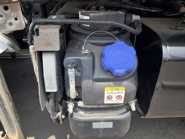 いすゞエルフタンク車（タンクローリー）小型（2t・3t）[写真21]