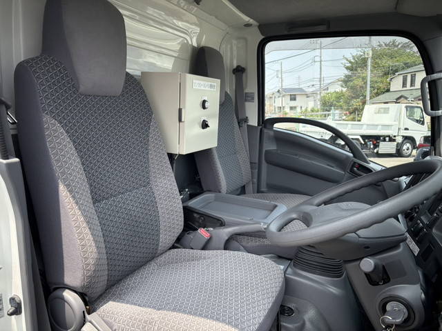 いすゞエルフタンク車（タンクローリー）小型（2t・3t）[写真22]