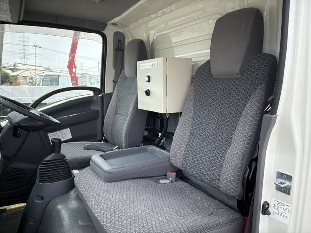 いすゞエルフタンク車（タンクローリー）小型（2t・3t）[写真27]