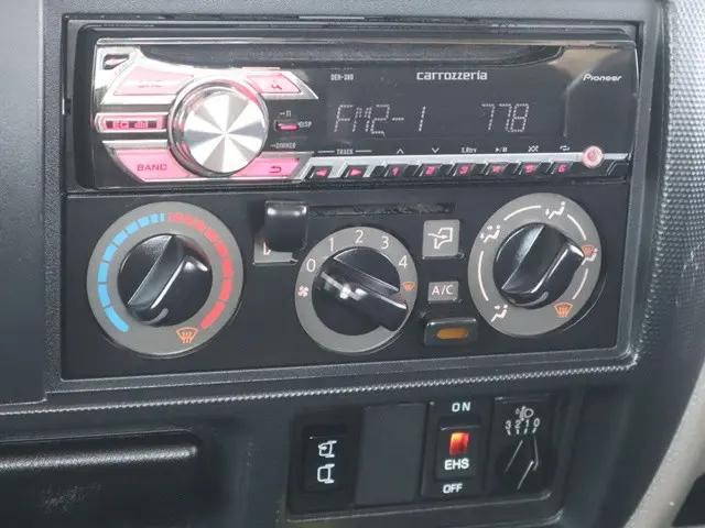 日産アトラス平ボディ小型（2t・3t）[写真27]