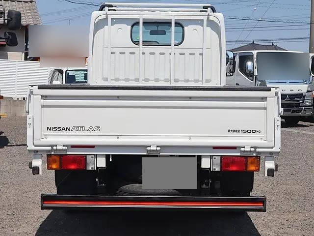 日産アトラス平ボディ小型（2t・3t）[写真06]