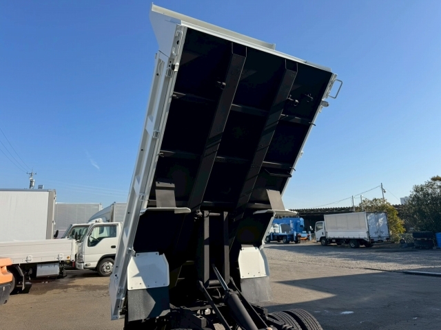 いすゞエルフダンプ小型（2t・3t）[写真13]